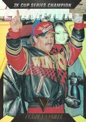 2018 Victory Lane NASCAR #C7 Champions Gold /99