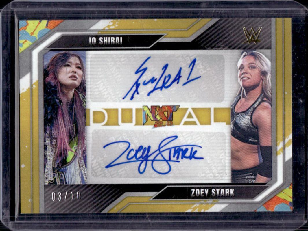2022 Panini WWE NXT #DA-IZS Dual Autographs - Gold /10