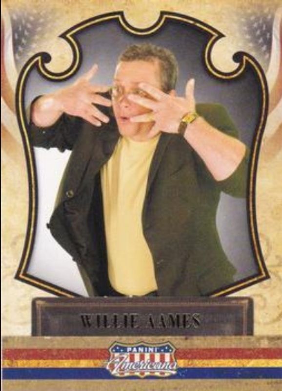 2011 Panini Americana #30 Base