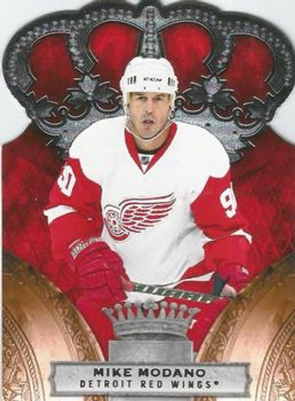 2010 Crown Royale #34 Base /499