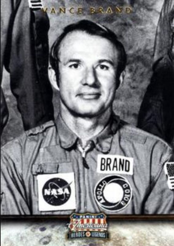 2012 Panini Americana Heroes & Legends #123 Base