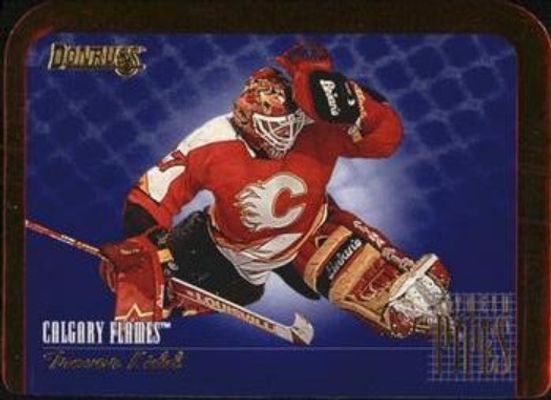 1995 Donruss #4 Between The Pipes