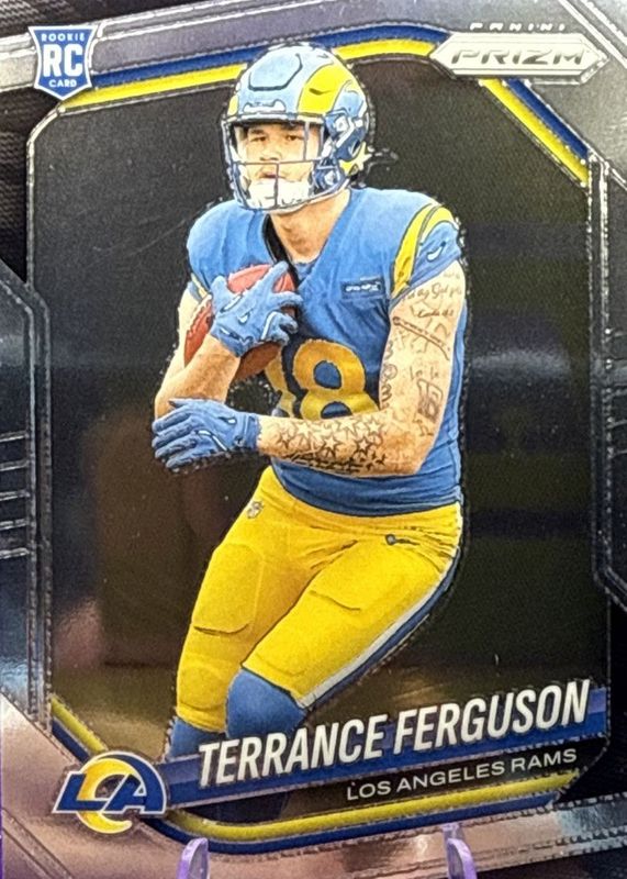 2025 Prizm #379 Base