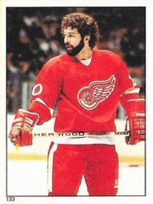 1983 O-Pee-Chee Stickers #133 Base