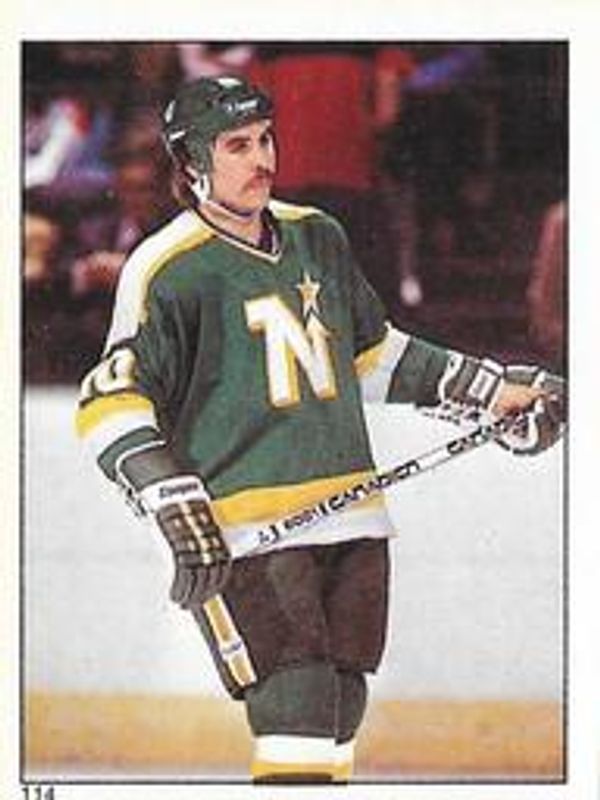 1983 O-Pee-Chee Stickers #114 Base
