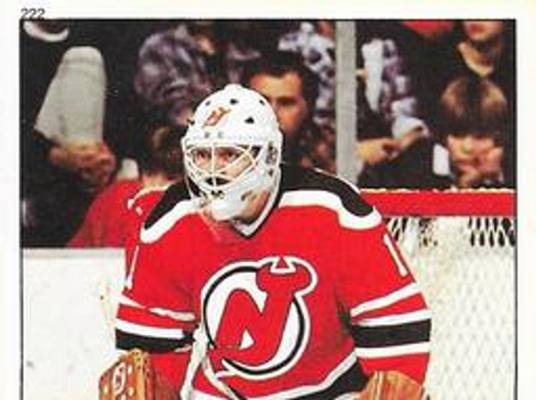 1983 O-Pee-Chee Stickers #222 Base