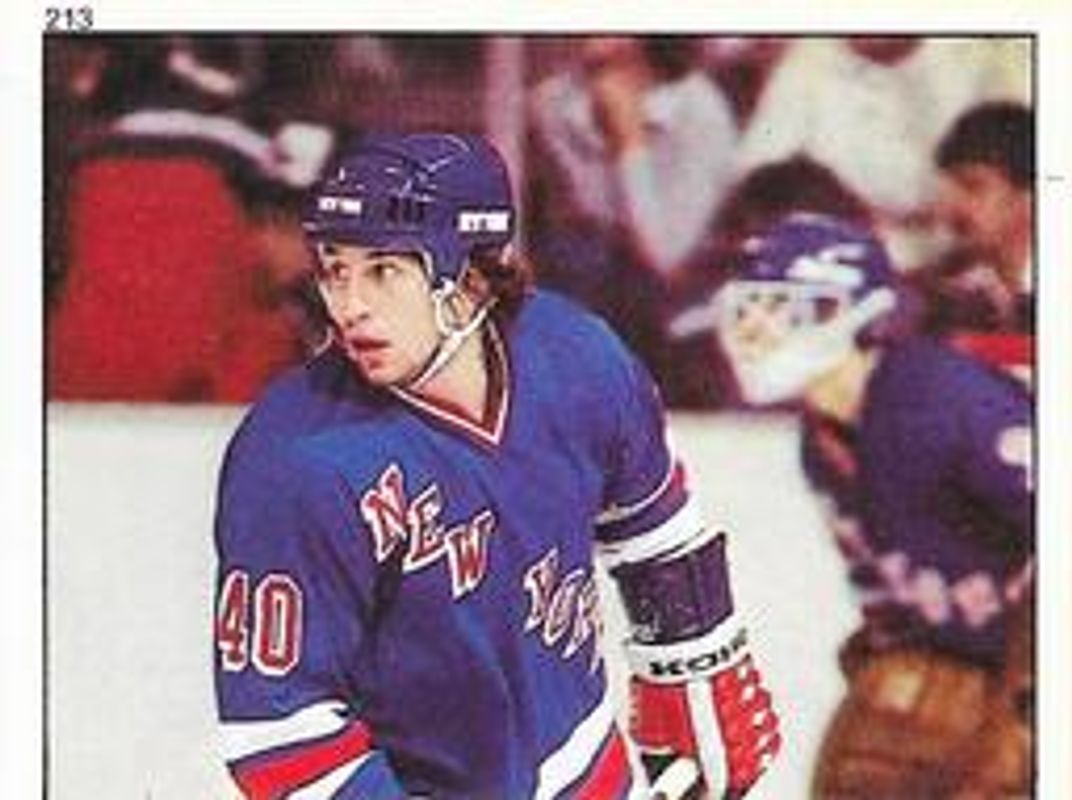 1983 O-Pee-Chee Stickers #213 Base