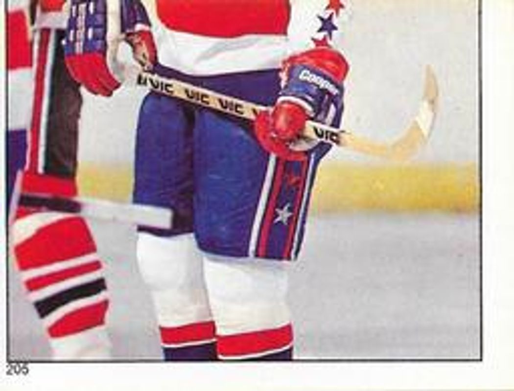 1983 O-Pee-Chee Stickers #205 Base