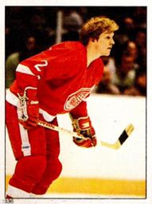 1983 O-Pee-Chee Stickers #136 Base