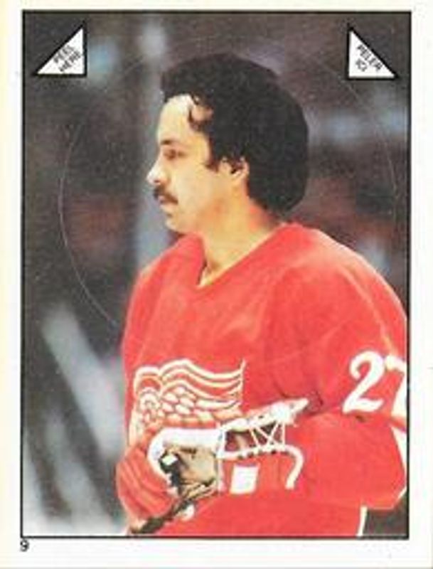1983 O-Pee-Chee Stickers #9 Base