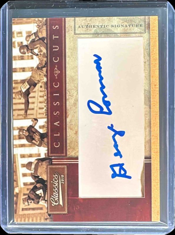 2010 Classics #30 Classic Cuts /3