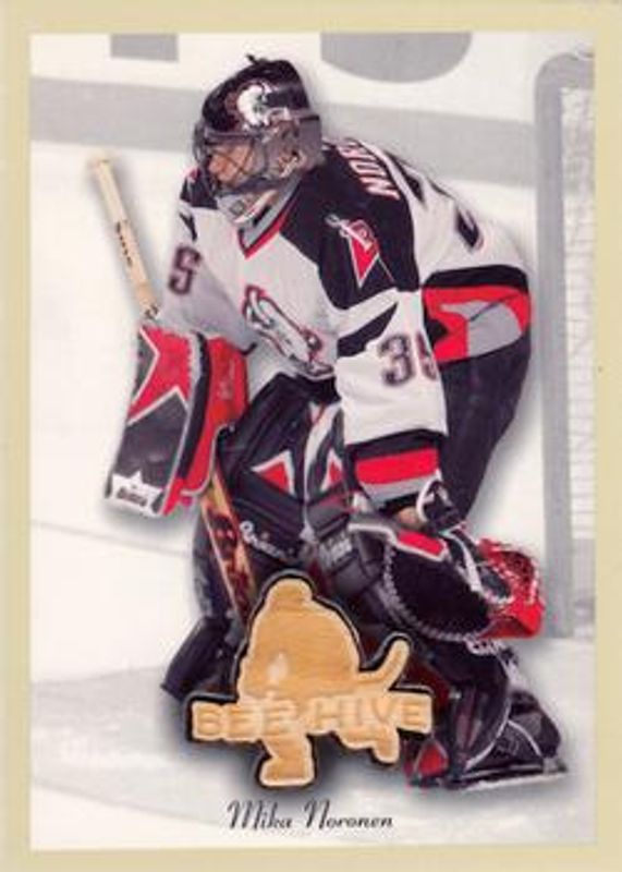 2003 Upper Deck Beehive #BE-21 Sticks Beige Border