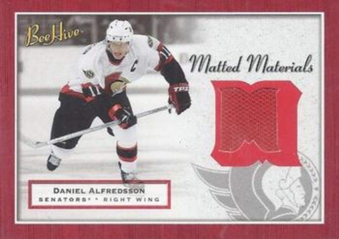 2005 Upper Deck Beehive #MM-DA Matted Materials