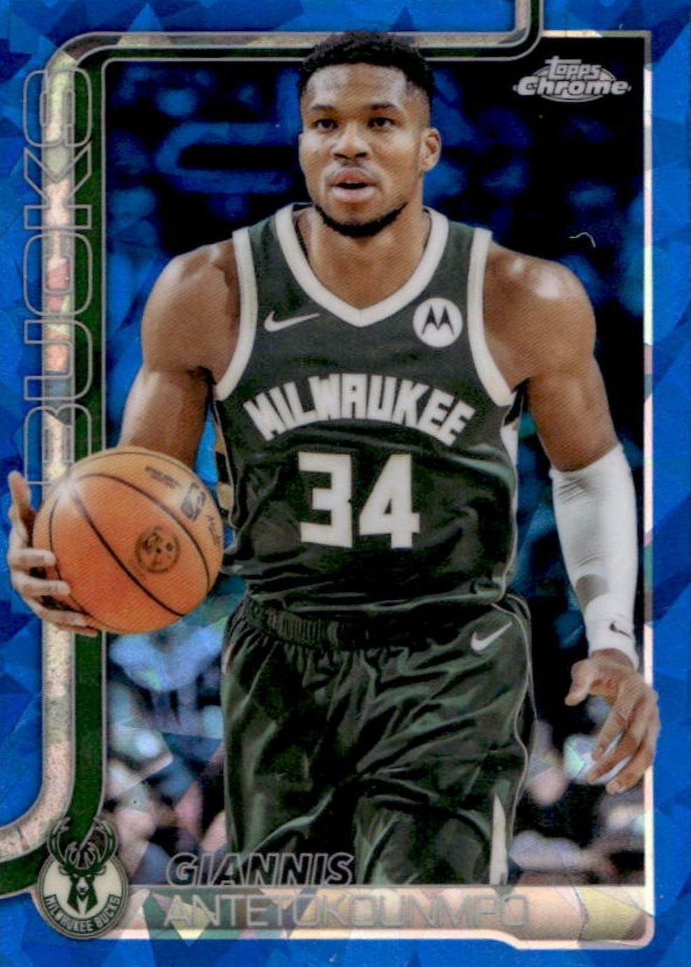 Giannis Antetokounmpo 2025 Topps Chrome Sapphire Edition #137 Base
