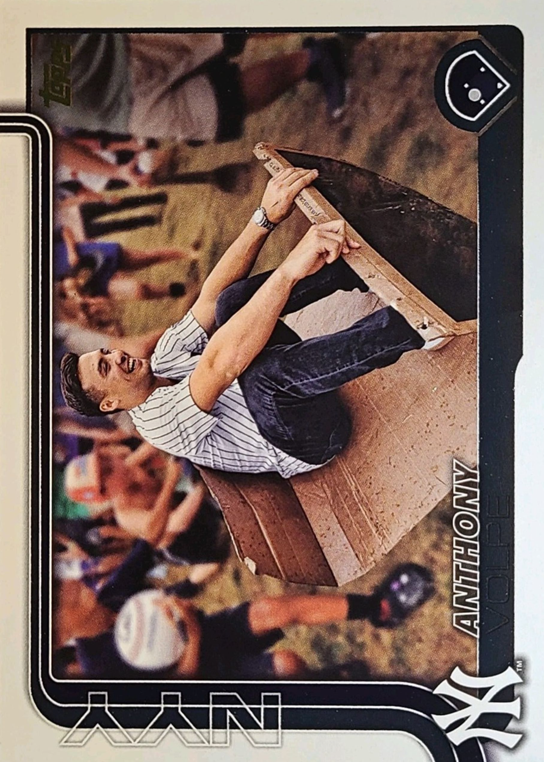 Anthony Volpe 2025 Topps #35 Golden Mirror Image Variation
