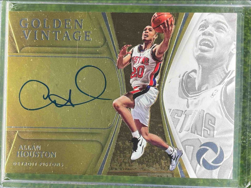 2024 National Treasures #1 2019-20 Opulence - Golden Vintage Autographs /49