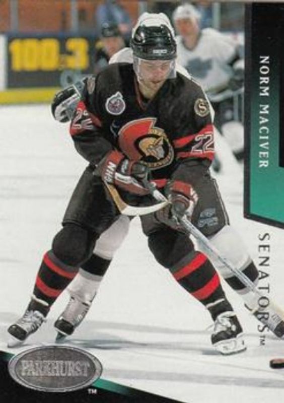 1993 Parkhurst #137 Base