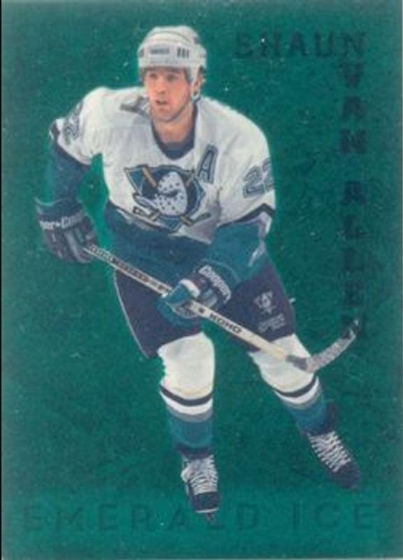 1995 Parkhurst International #8 Emerald Ice