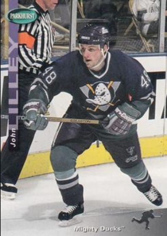 1994 Parkhurst #8 Base