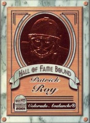 2000 Pacific Paramount #4 Hall of Fame Bound