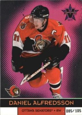 2000 Pacific Vanguard #68 Holographic Purple /105