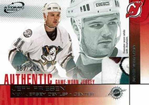 2002 Pacific Atomic #12 Authentic Game Worn Jersey Patch Variation /200