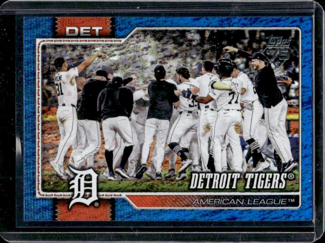 2026 Topps #262 Blue Holo Foil /150