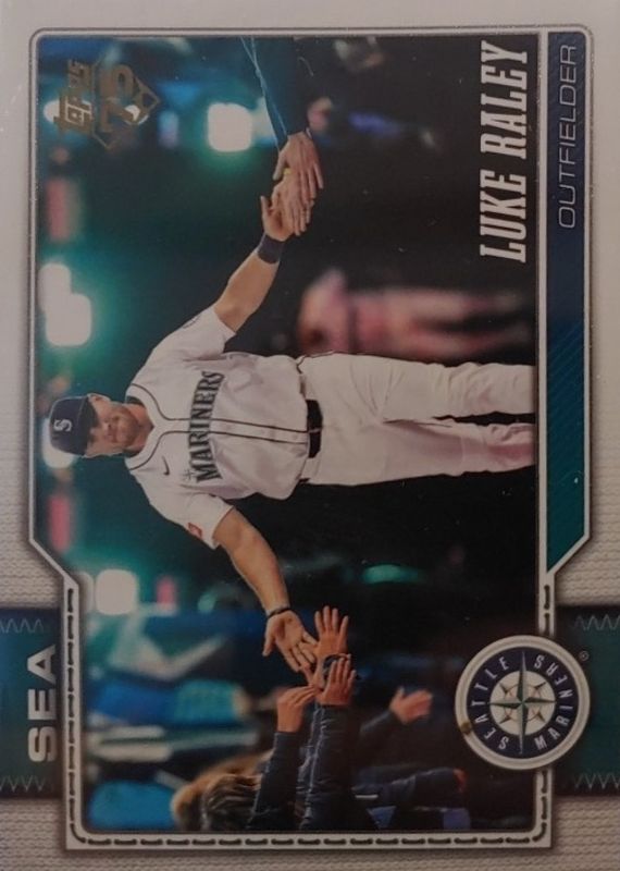 2026 Topps #142 Golden Mirror Variation /(SSP)