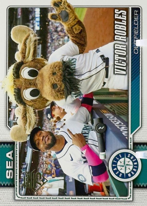 2026 Topps #160 Golden Mirror Variation /(SSP)