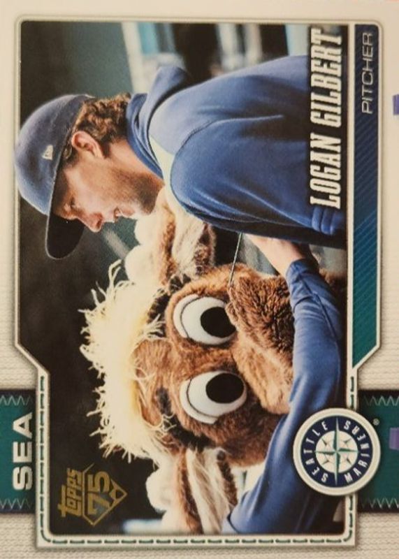 2026 Topps #235 Golden Mirror Variation /(SSP)