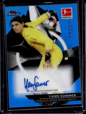 2020 Topps Finest Bundesliga #74 Autographs - Blue /65
