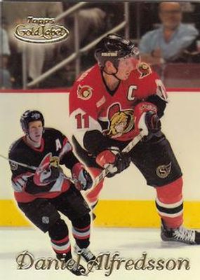 1999 Topps Gold Label #37 Base