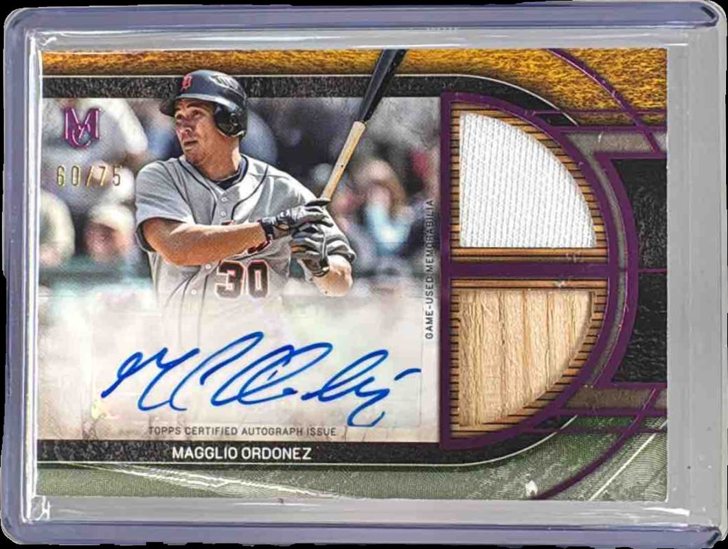 2025 Topps Museum Collection #SPDRA-MO Single Player Signatures Swatches Dual Relic Autographs - Pink Sapphire /75