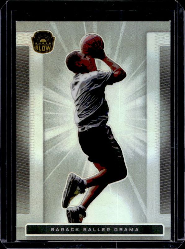 2021 Super Glow #45 American Figures - Silver Glow