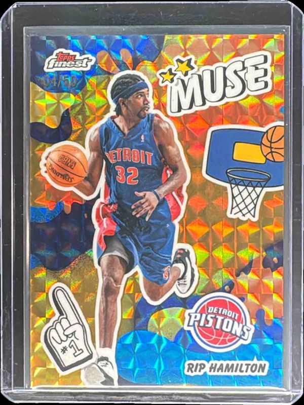 2025 Topps Finest #M-23 Muse - Gold Geometric Refractor /50